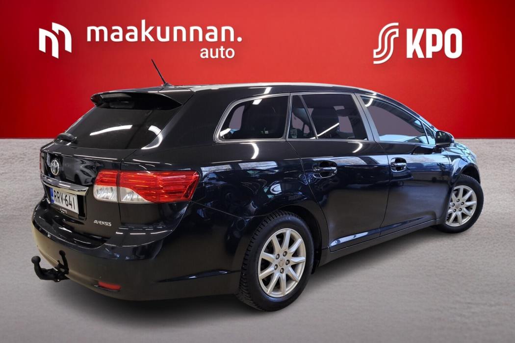 TOYOTA Avensis 2014