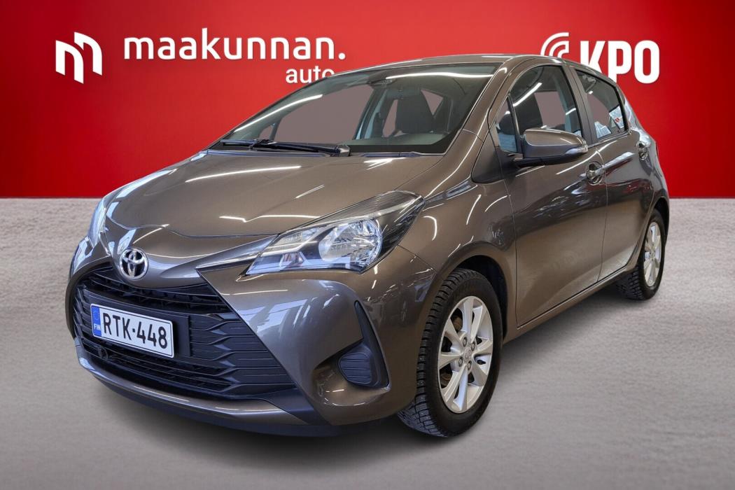 TOYOTA Yaris 2017