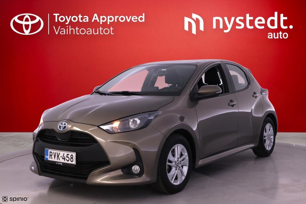 TOYOTA Yaris 2023