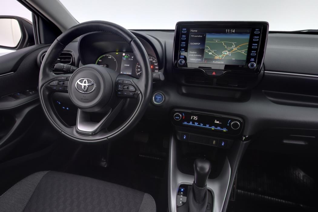 TOYOTA Yaris 2023