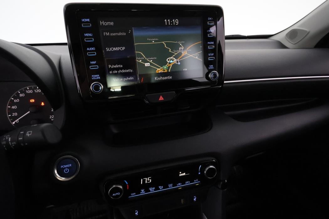 TOYOTA Yaris 2023