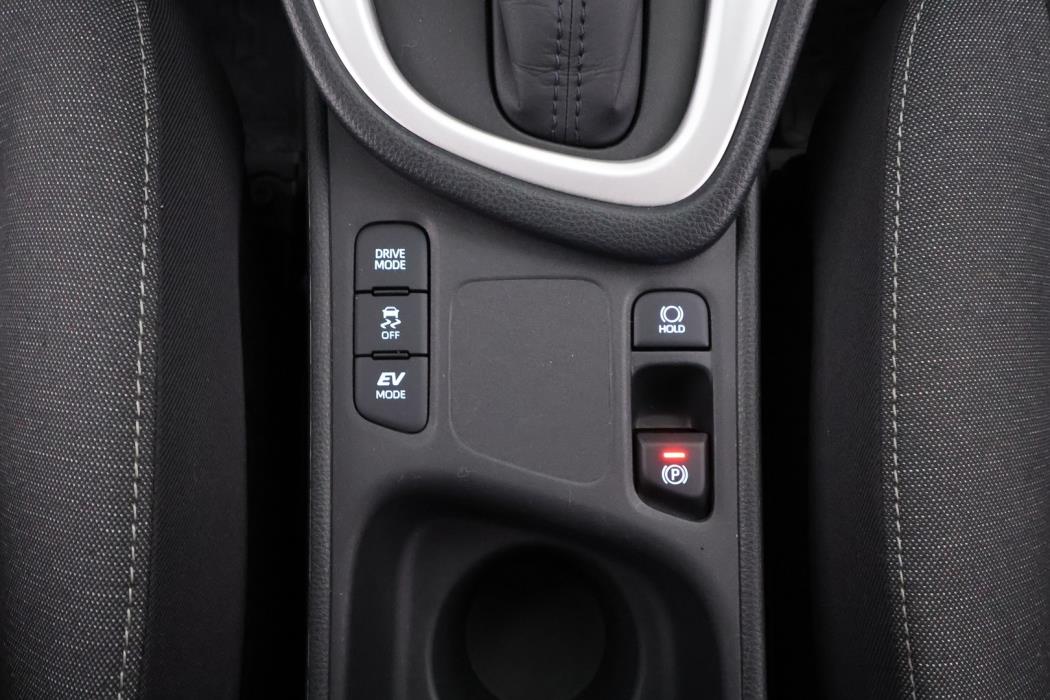 TOYOTA Yaris 2023
