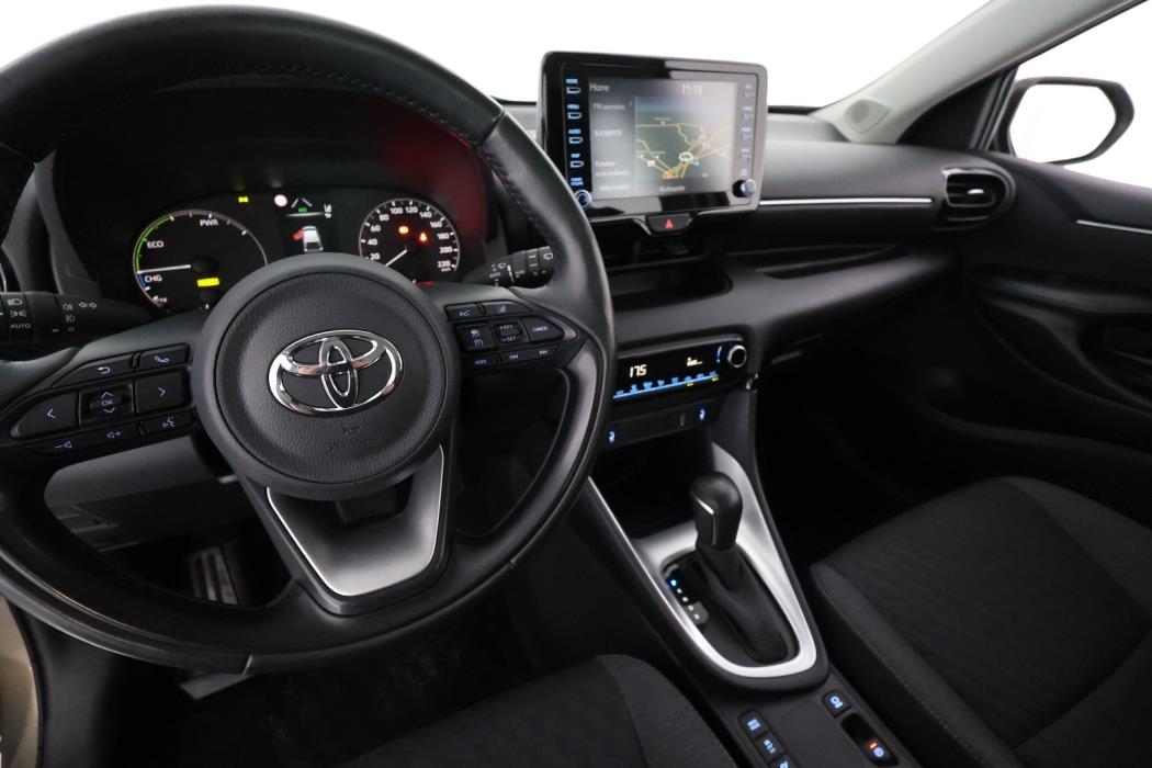 TOYOTA Yaris 2023