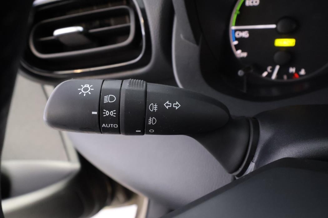 TOYOTA Yaris 2023