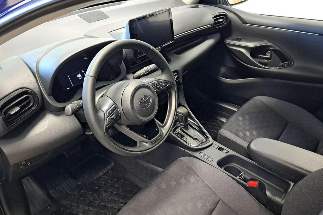 TOYOTA Yaris 2026