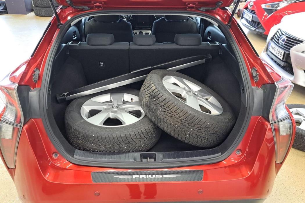 TOYOTA Prius 2019