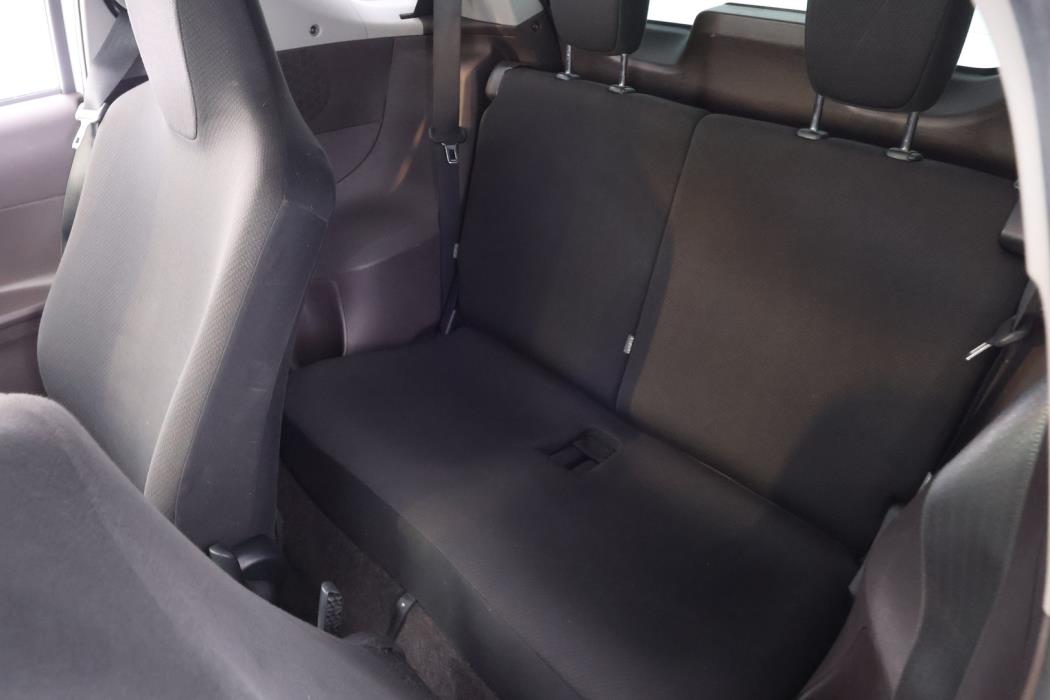 TOYOTA iQ 2010