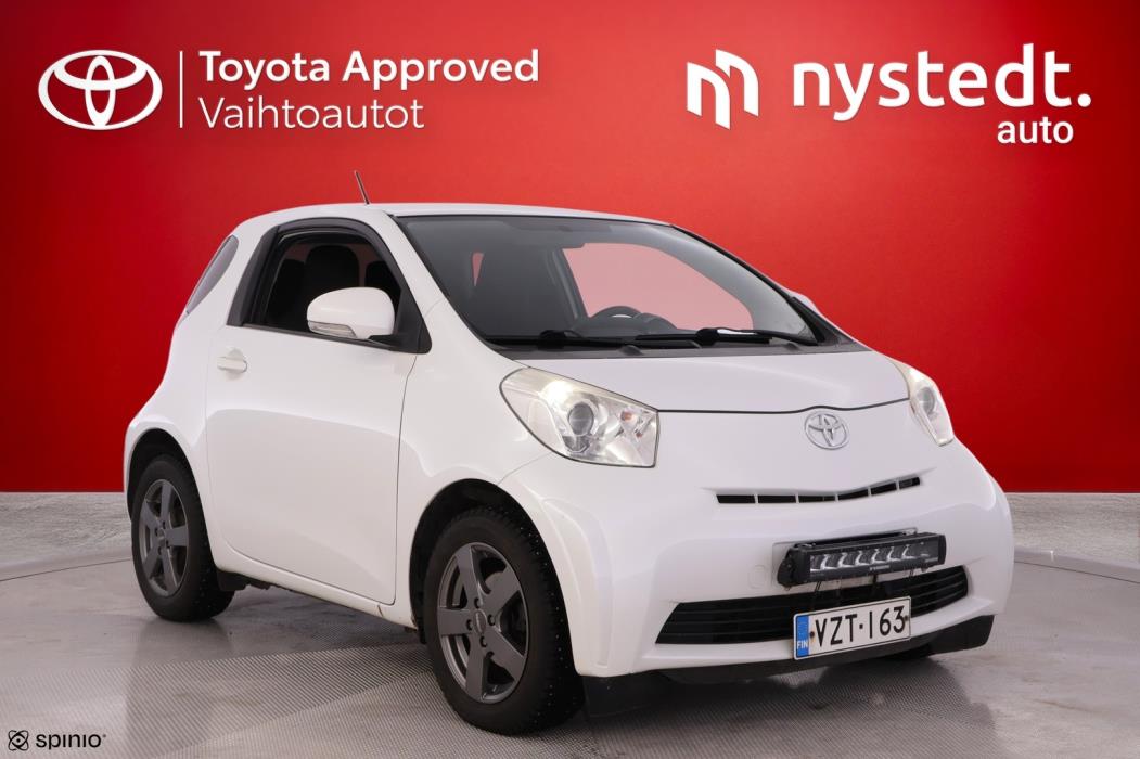 TOYOTA iQ 2010