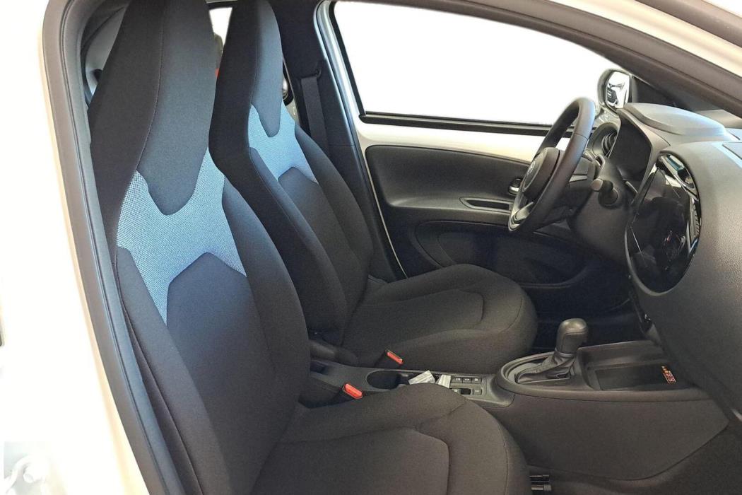 TOYOTA Aygo X 2026