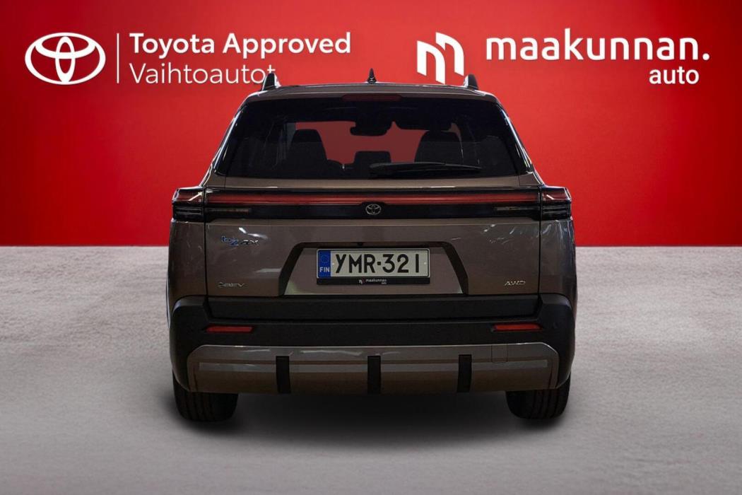 TOYOTA bZ4X Touring 2026