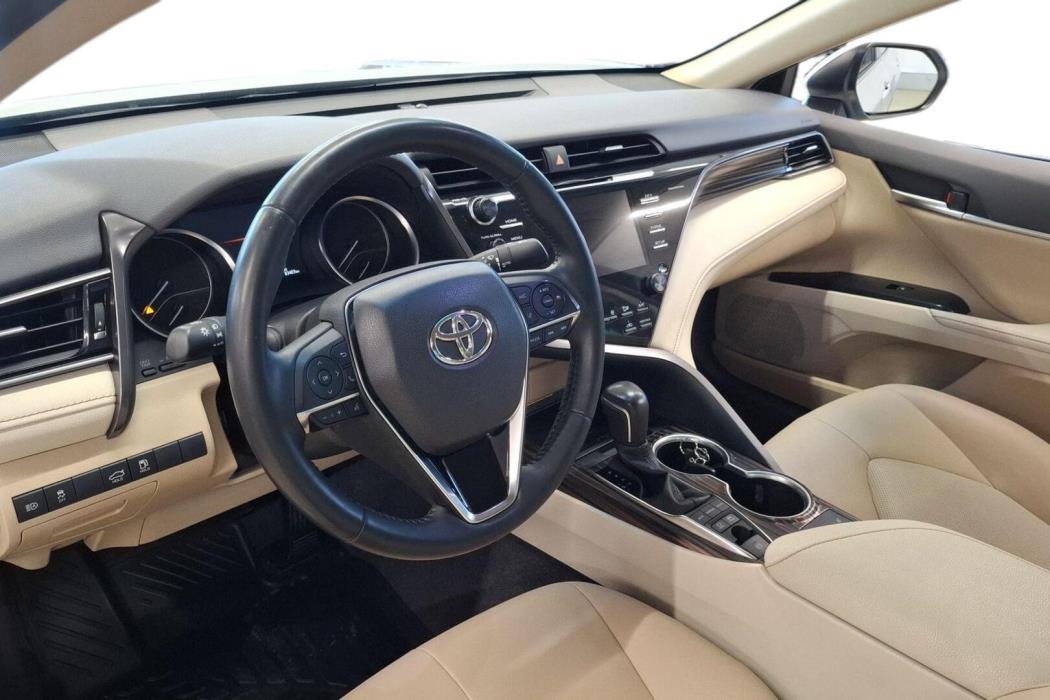 TOYOTA Camry 2021