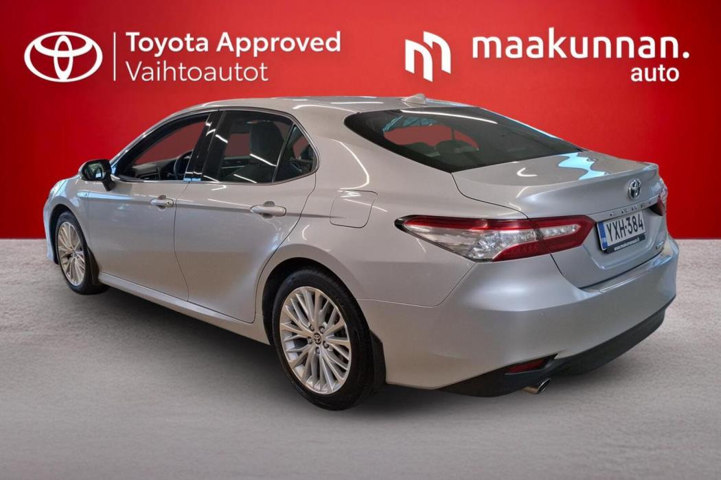 TOYOTA Camry 2021
