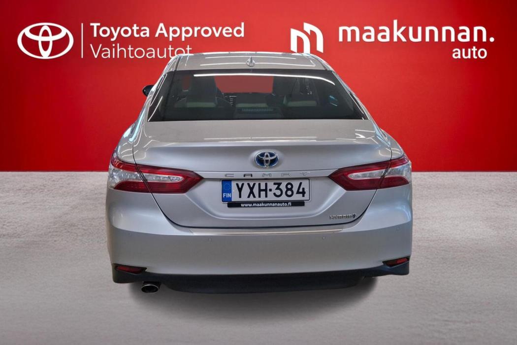 TOYOTA Camry 2021