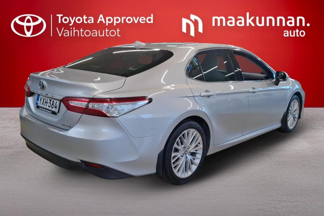 TOYOTA Camry 2021