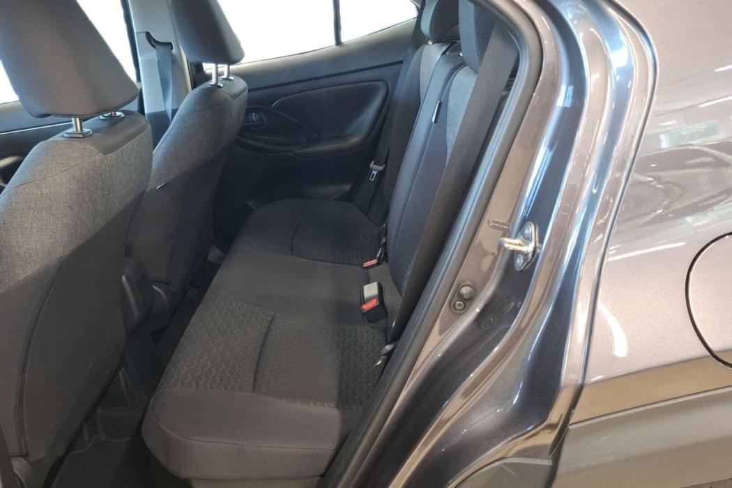 TOYOTA Yaris Cross 2024