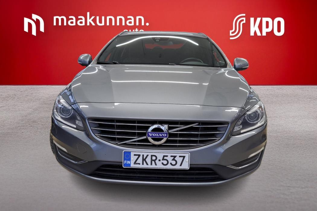 VOLVO V60 2016