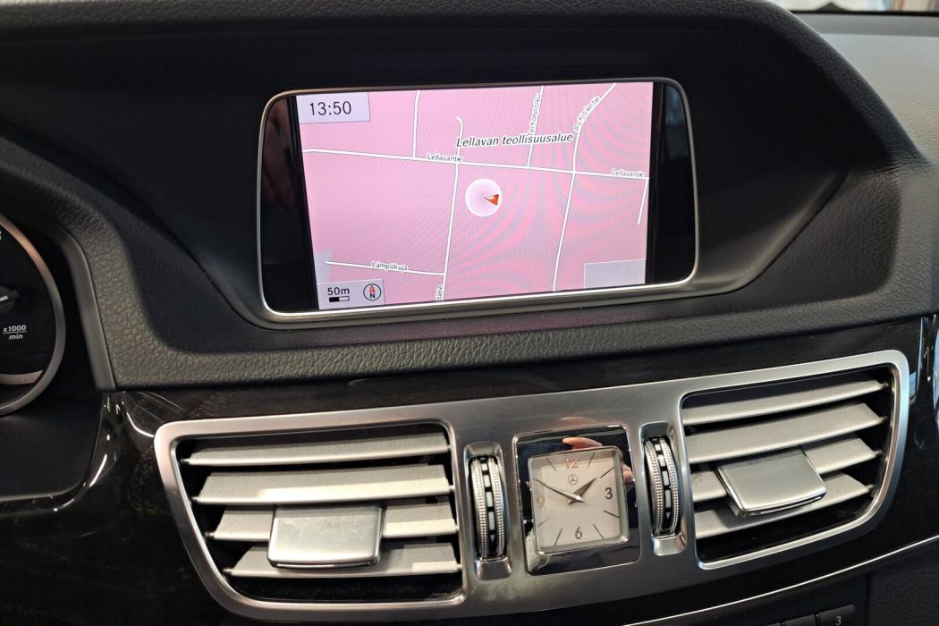 MERCEDES-BENZ E 2013