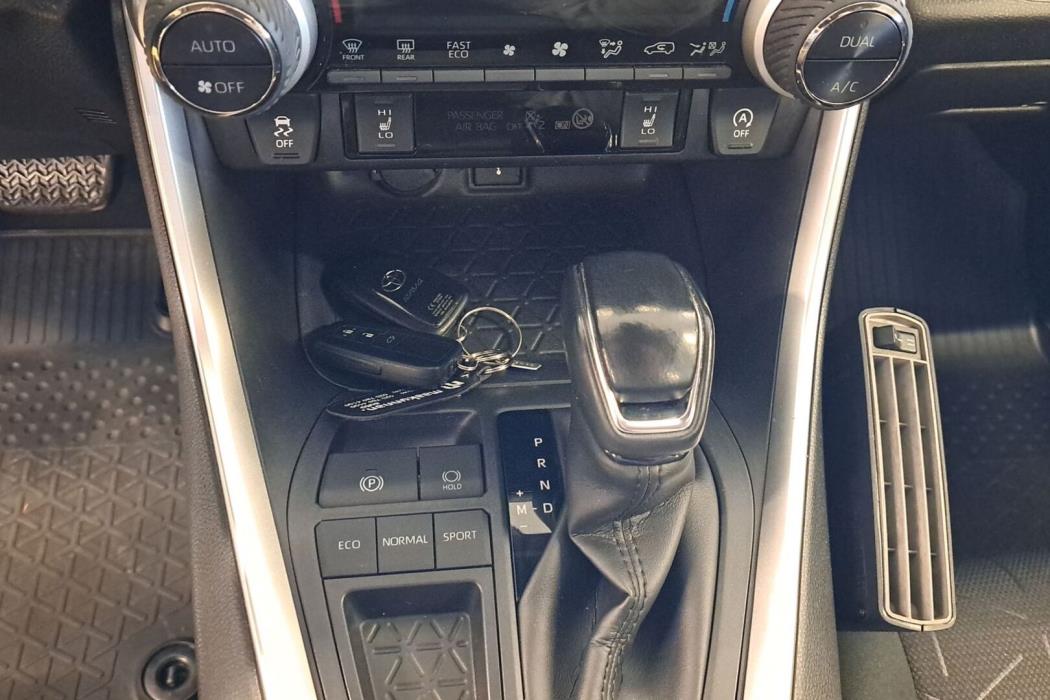 TOYOTA RAV4 2020