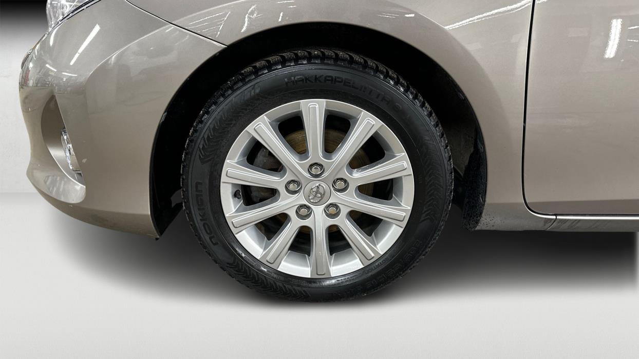 Toyota Auris 2013