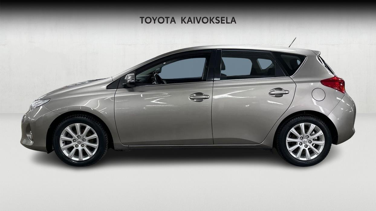 Toyota Auris 2013