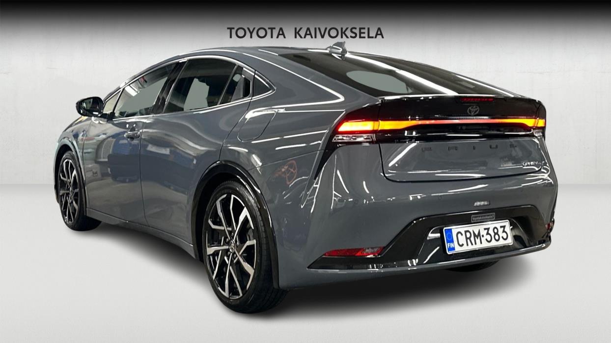 Toyota Prius Plug-in 2023