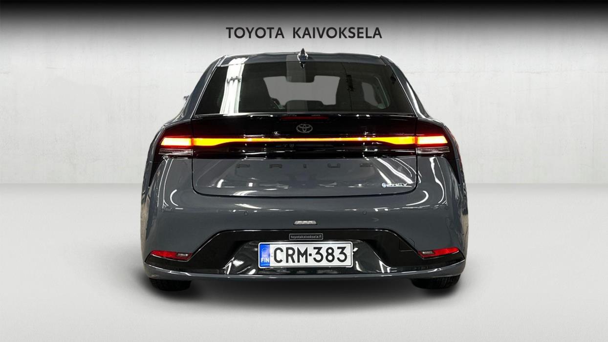 Toyota Prius Plug-in 2023