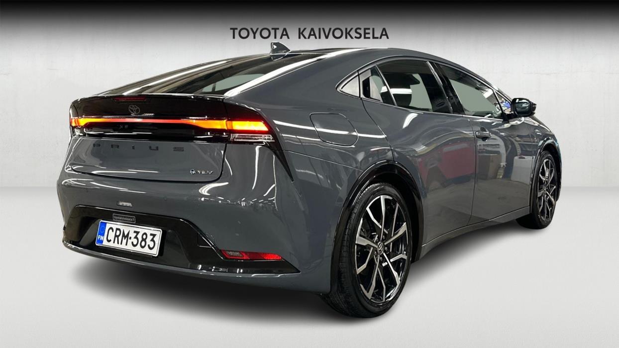 Toyota Prius Plug-in 2023