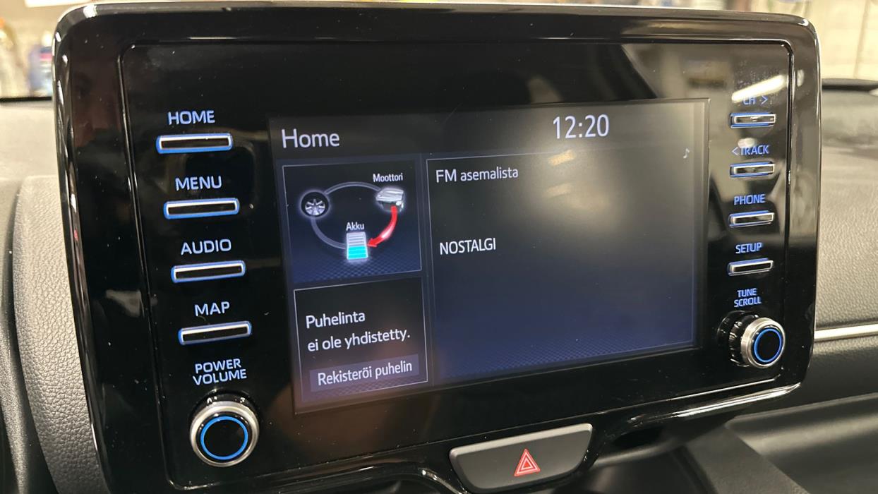 TOYOTA Yaris 2023