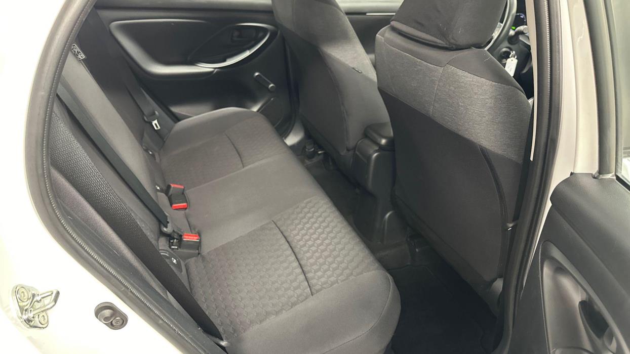 TOYOTA Yaris 2023