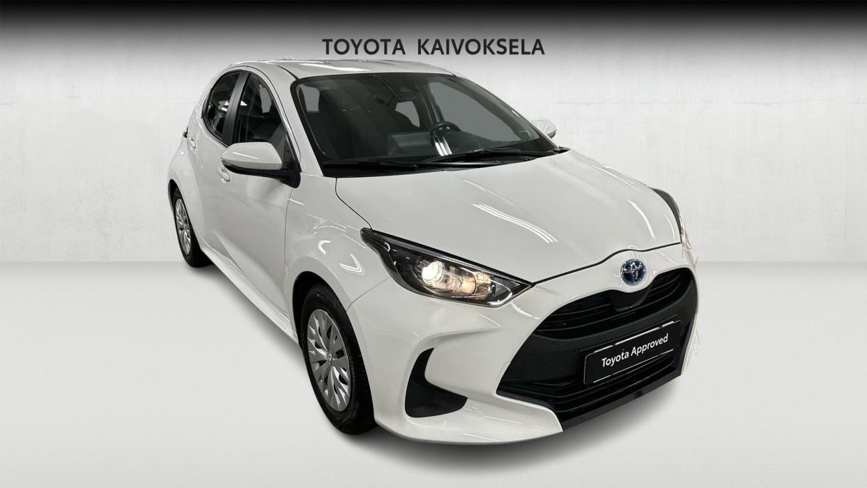 TOYOTA Yaris 2023