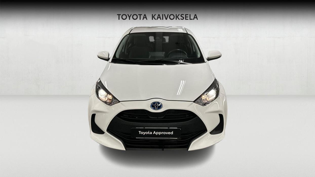 TOYOTA Yaris 2023