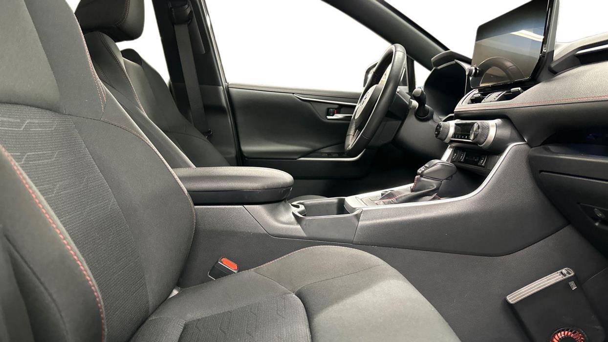 Toyota RAV4 Plug-in 2024