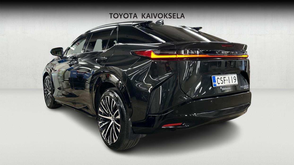Lexus RZ 2025