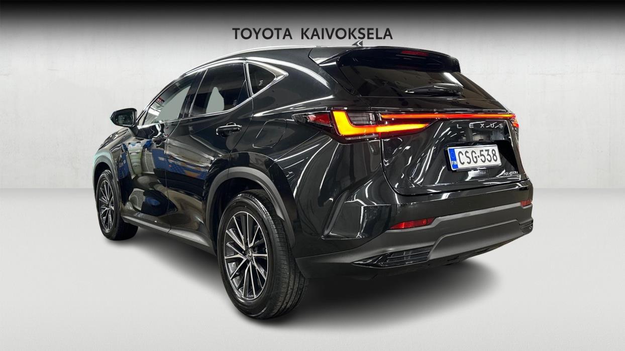 Lexus NX 2025