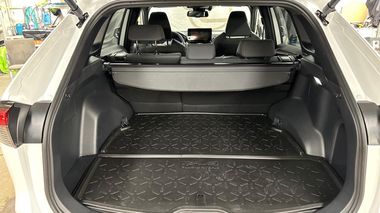 Toyota RAV4 Plug-in 2025