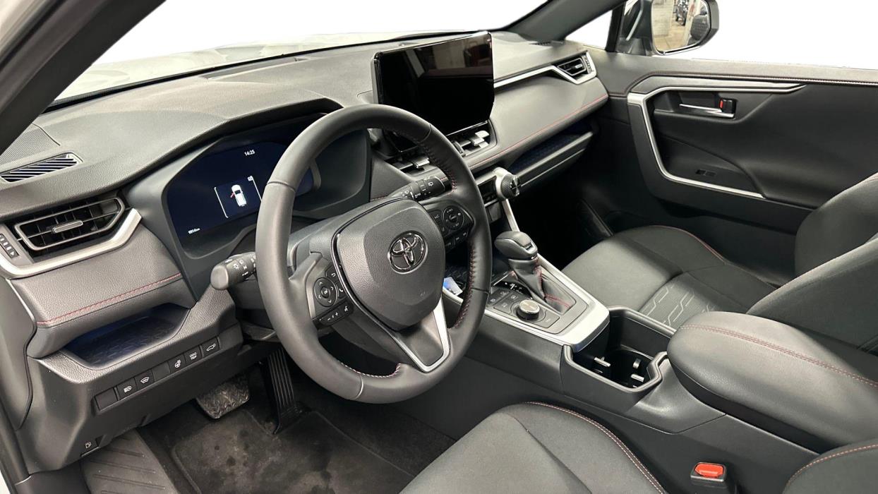 Toyota RAV4 Plug-in 2025