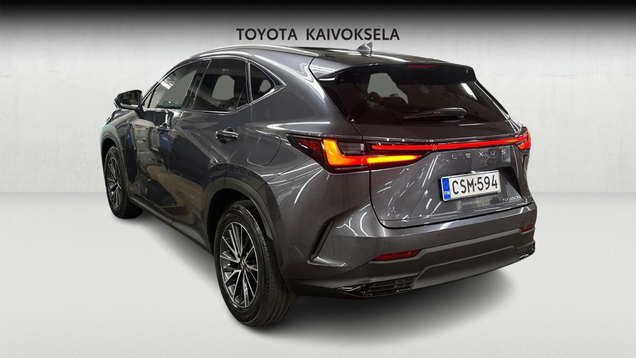 Lexus NX 2025