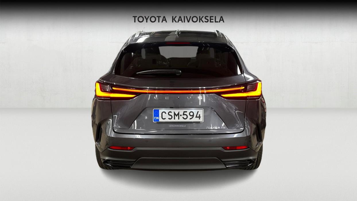 Lexus NX 2025