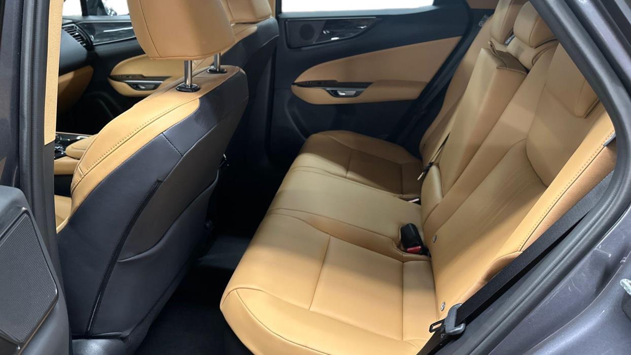 Lexus NX 2025