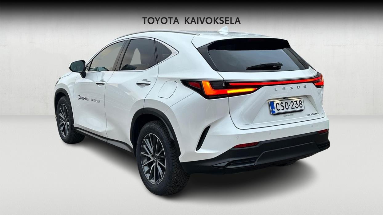 Lexus NX 2025