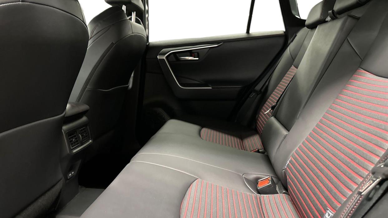 Toyota RAV4 Plug-in 2024