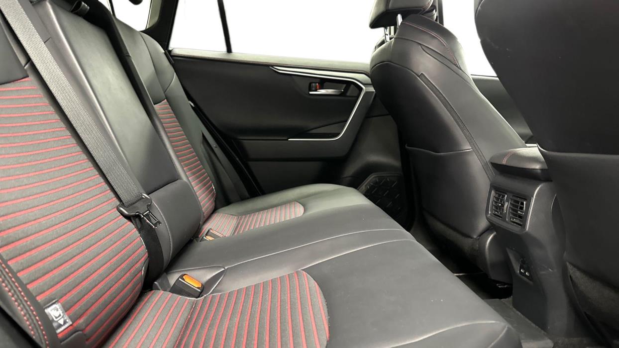 Toyota RAV4 Plug-in 2023