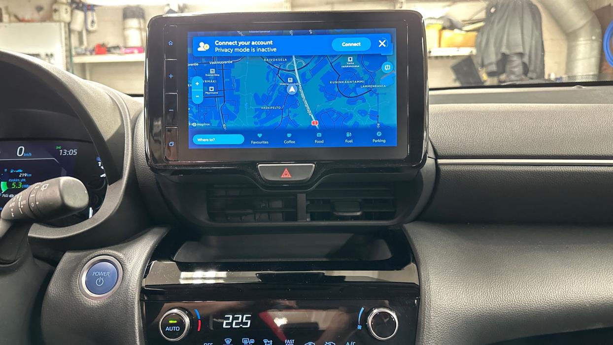 TOYOTA Yaris Cross 2024