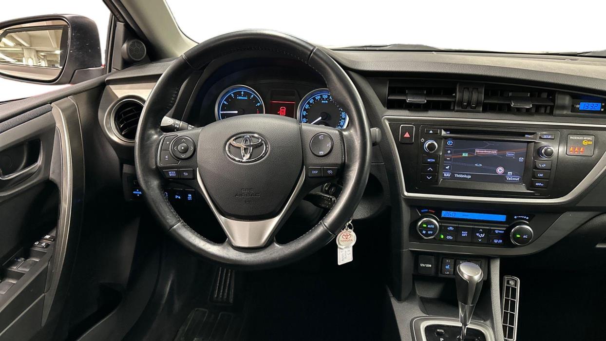 Toyota Auris 2013