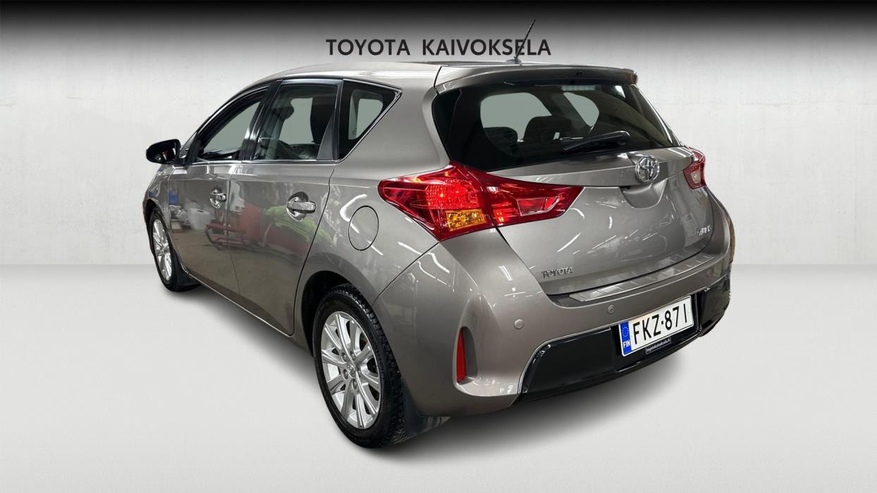 Toyota Auris 2013
