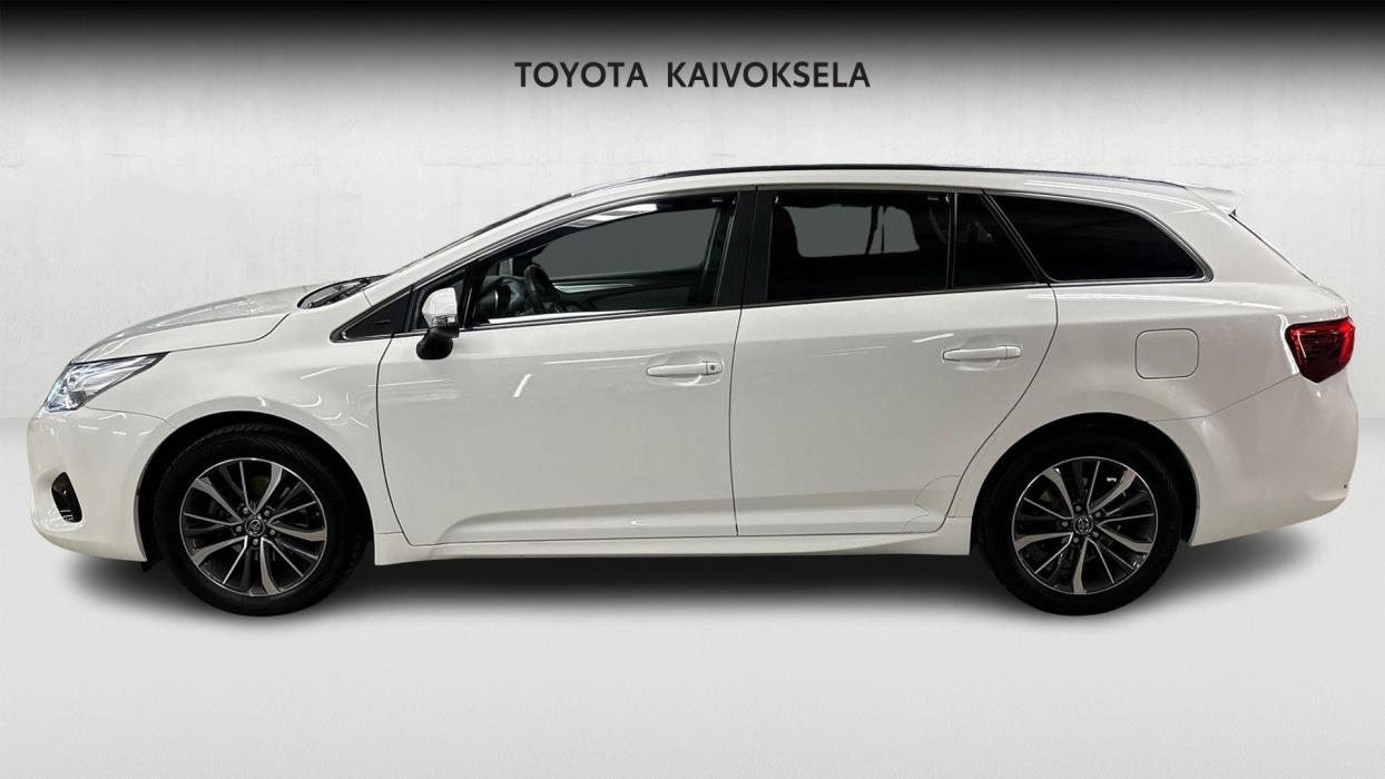 Toyota Avensis 2016