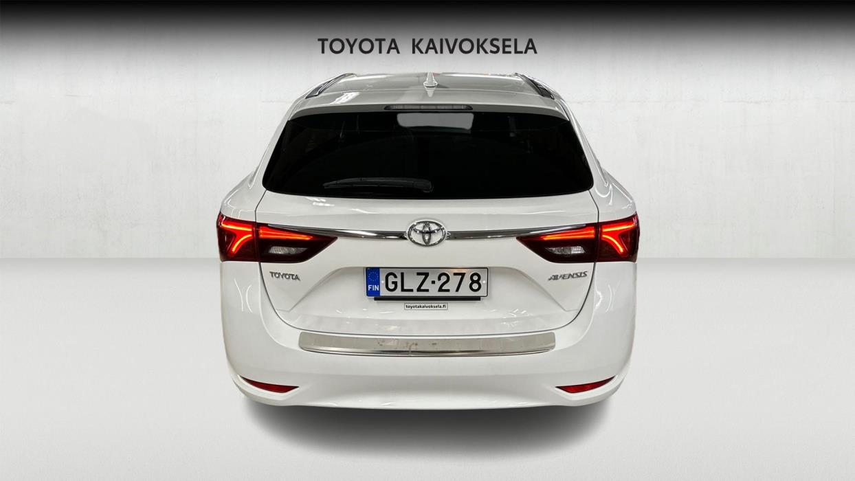 Toyota Avensis 2016