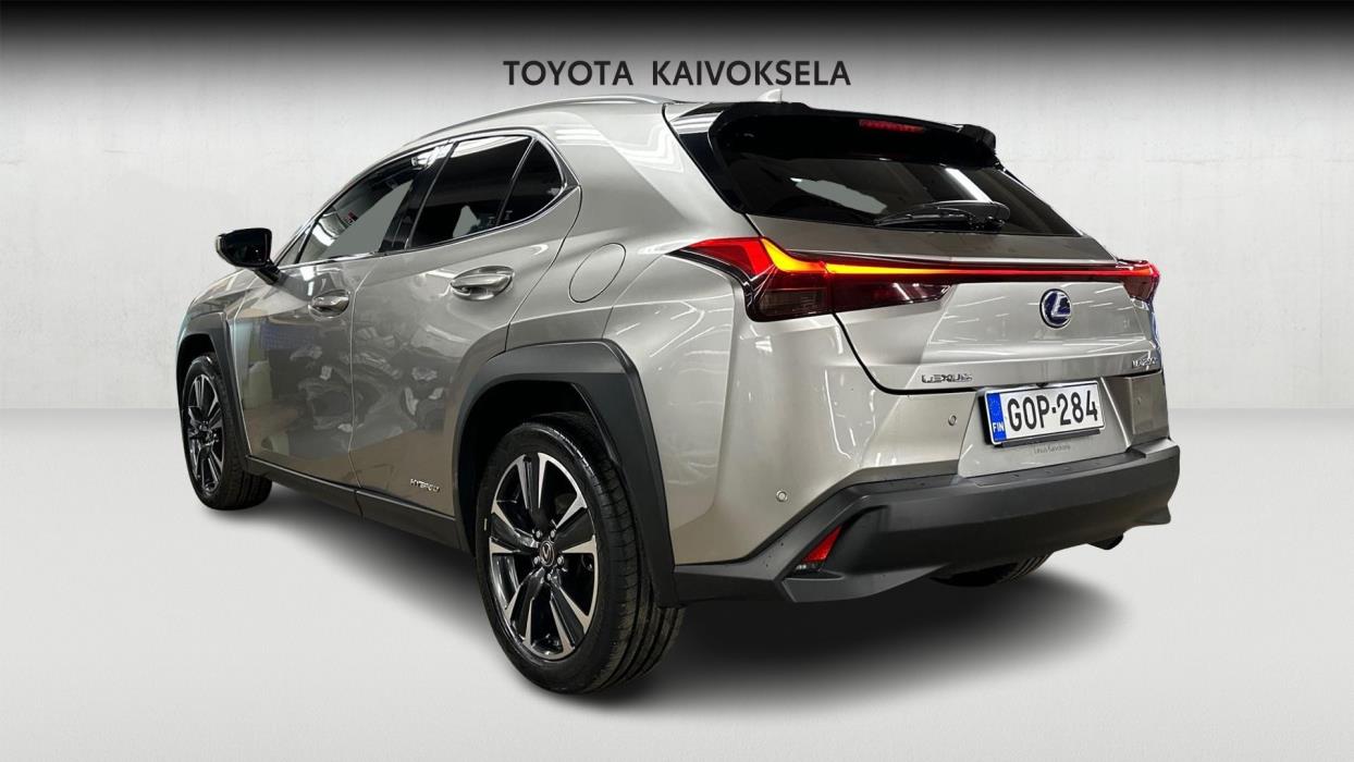 Lexus UX 2021