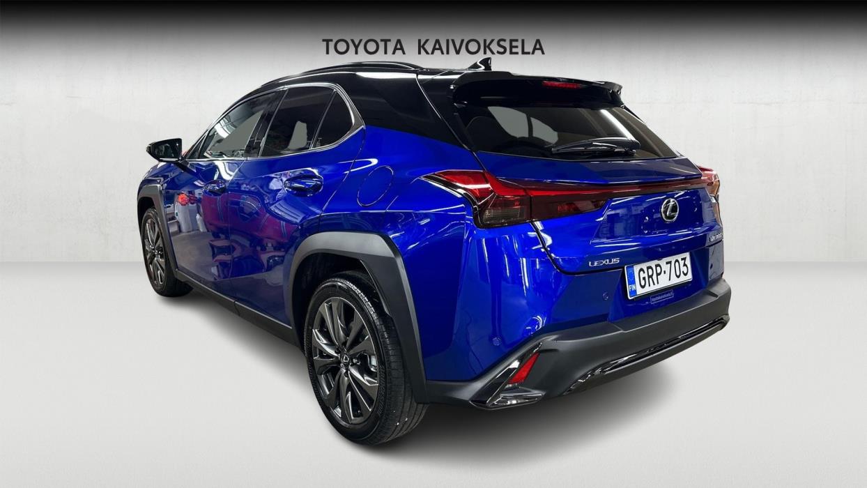 Lexus UX 2026