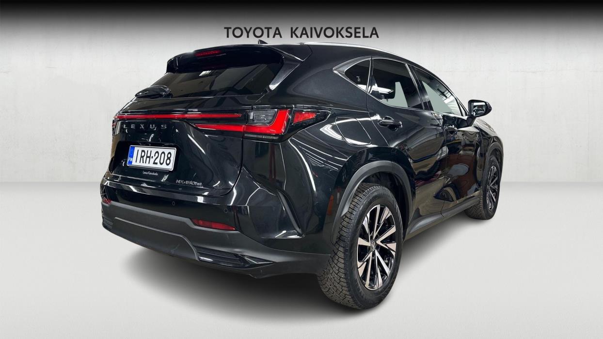 Lexus NX 2023